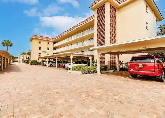 Property at 1250 N Portofino Dr #302, Sarasota, FL, 34242, 2 beds, 2 baths, [object Object]