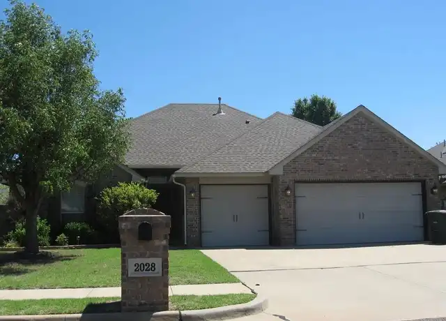 Property at 2038 Thomas Trl, Edmond, OK, 73003, 3 beds, 2 baths, [object Object]