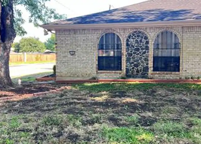 Property at 2765 Meadow Gate Ln, Dallas, TX, 75237, 3 beds, 2 baths, [object Object]