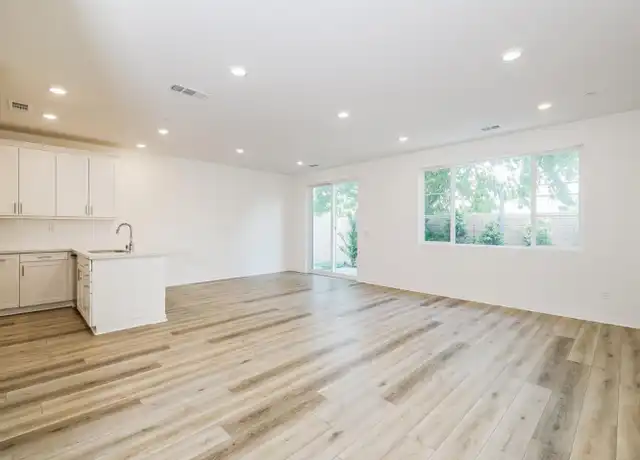 Property at 8255 Sophie Ct, Northridge, CA, 91325, 4 beds, 2.5 baths, [object Object]