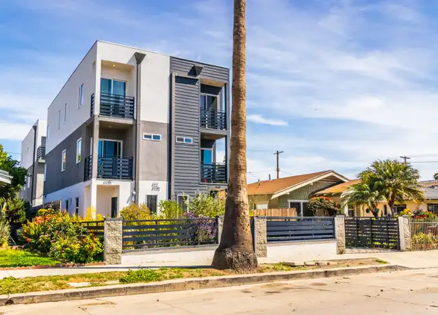 Property at 622 1/2 Serrano Ave Unit 622 1/2, Los Angeles, CA, 90004, 3 beds, 3 baths, [object Object]
