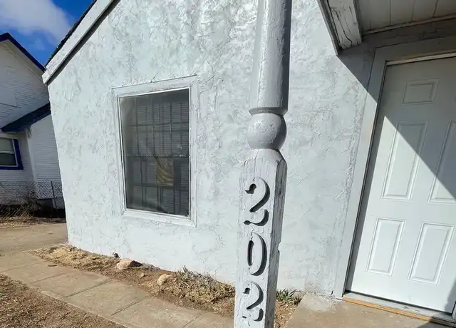 Property at 202 S Virginia St, Amarillo, TX, 79106, 2 beds, 1 bath, [object Object]