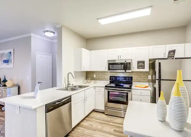 Property at Avalon at Seven Hills - 2900 Sunridge Heights Pkwy, Henderson, NV, 89052, 1-3 bed, 1-2 bath, [object Object]