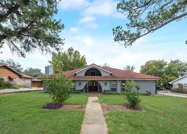 Property at 433 Circleview Dr S, Hurst, TX, 76054, 3 beds, 2 baths, [object Object]