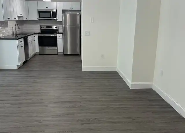 Property at 267 Mill St Unit 201, Worcester, MA, 01603, 2 beds, 1 bath, [object Object]
