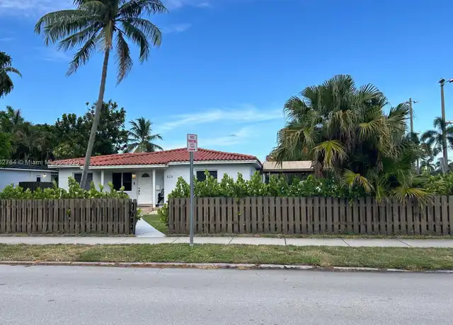 Property at 523 S 16th Ave, Hollywood, FL, 33020, 3 beds, 2 baths, [object Object]