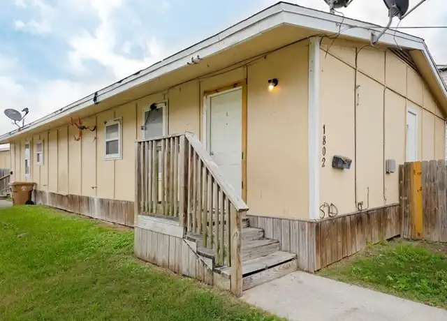 Property at 1802 16th St Unit A, Corpus Christi, TX, 78404, 3 beds, 1 bath, [object Object]