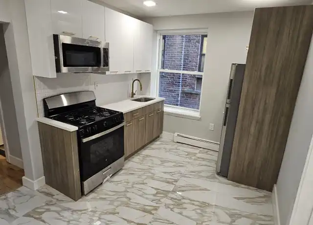 Property at 30 Bergen Ave Unit 3, Jersey City, NJ, 07305, 3 beds, 1.5 baths, [object Object]