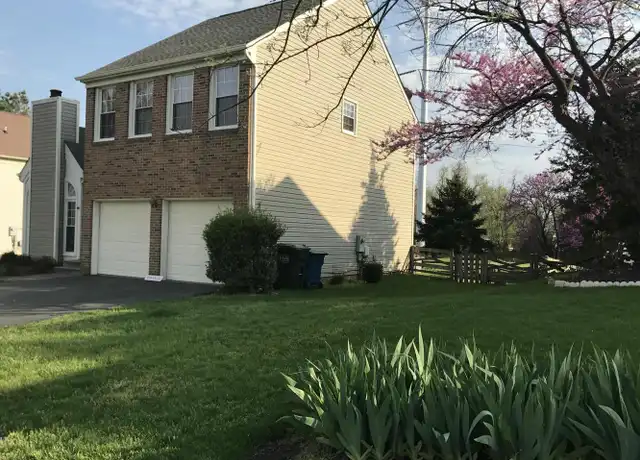 Property at 13711 Springhaven Dr, Chantilly, VA, 20151, 3 beds, 2.5 baths, [object Object]