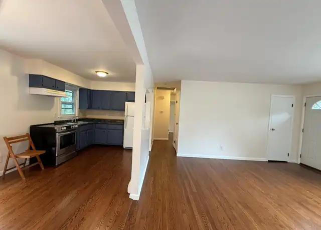 Property at 33 Mi-Anna Dr Unit 1, Mahopac, NY, 10541, 3 beds, 1 bath, [object Object]