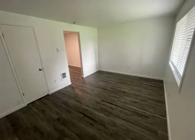Property at 6125 N Mayfair St Unit 5, Spokane, WA, 99208, 1 bed, 1 bath, [object Object]