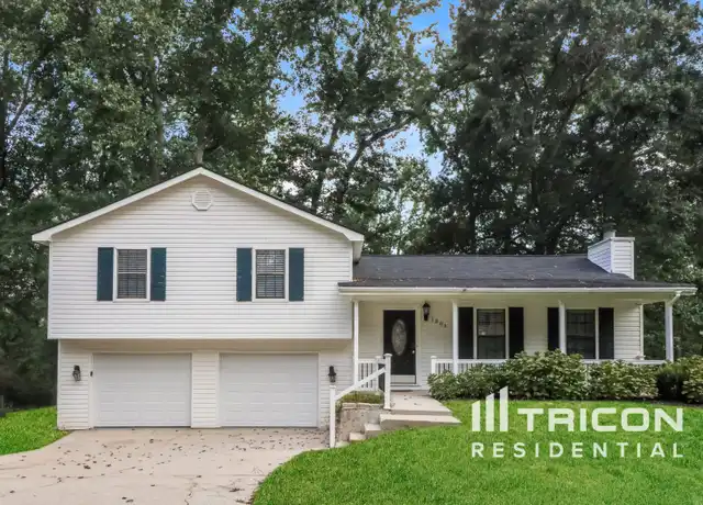 Property at 1301 Fairridge Cir SW, Marietta, GA, 30008, 3 beds, 2 baths, [object Object]