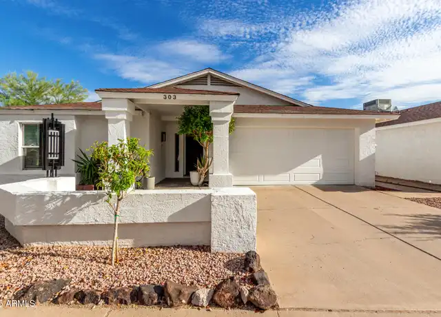 Property at 303 W Fellars Dr, Phoenix, AZ, 85023, 3 beds, 2 baths, [object Object]