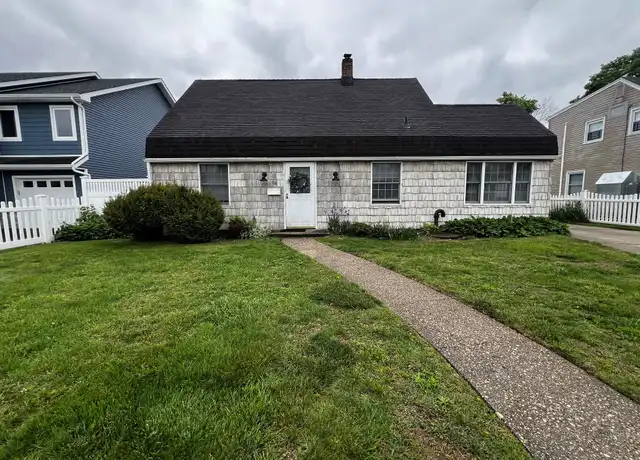 Property at 68 Crescent Ln, Levittown, NY, 11756, 3 beds, 2 baths, [object Object]