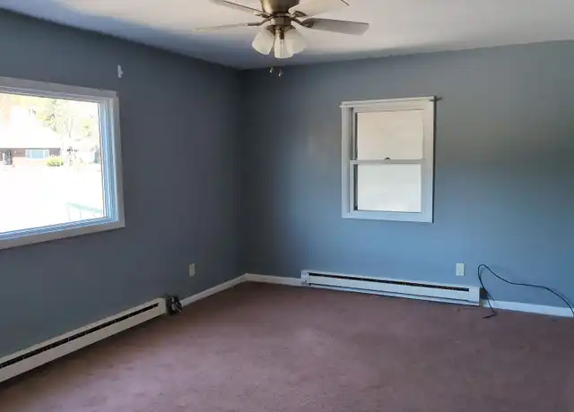 Property at 127 Woodward Ave Ste 201, Lock Haven, PA, 17745, 1 bed, 1 bath, [object Object]