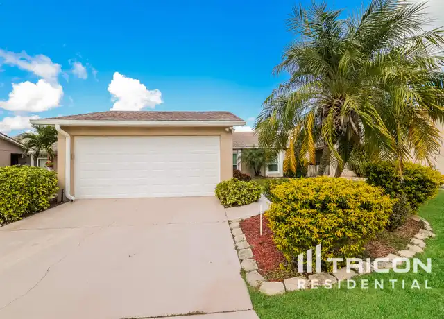 Property at 4005 Cypress Lndg S, Winter Haven, FL, 33884, 3 beds, 2 baths, [object Object]