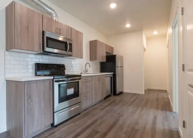 Property at 2630 NE Dekum St Unit 1, Portland, OR, 97211, 2 beds, 1 bath, [object Object]