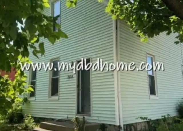 Property at 2404 Chestnut St, Fort Wayne, IN, 46803, 3 beds, 1 bath, [object Object]