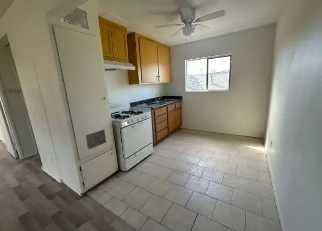 Property at 1533 E 51st St Unit 3, Los Angeles, CA, 90011, 2 beds, 1 bath, [object Object]