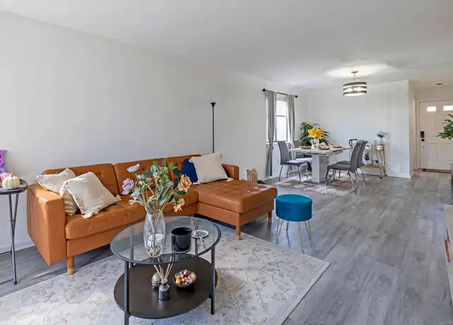 Property at 39 Lance Cir #39, Bridgeport, CT, 06606, 2 beds, 1 bath, [object Object]