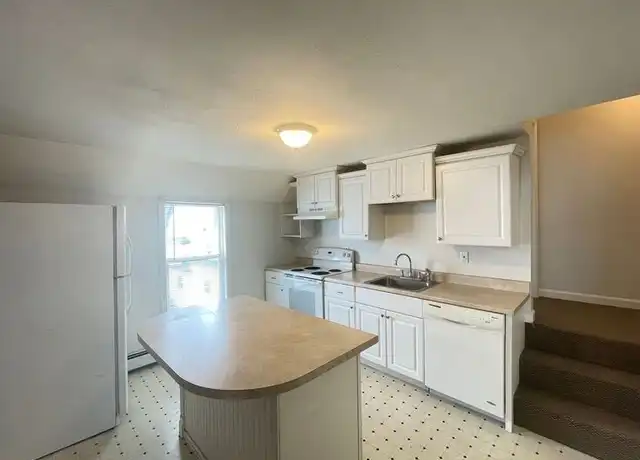 Property at 38 Glass St, Pembroke, NH, 03275, 2 beds, 1 bath, [object Object]