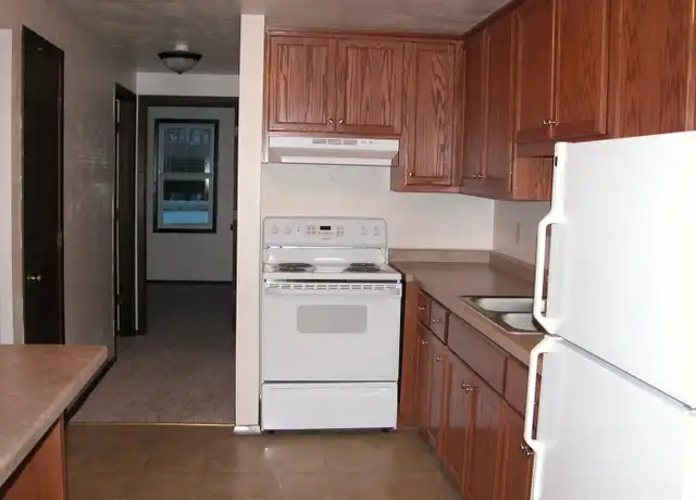 Property at 1141 Packerland Dr Unit 13, Green Bay, WI, 54304, 2 beds, 1 bath, [object Object]