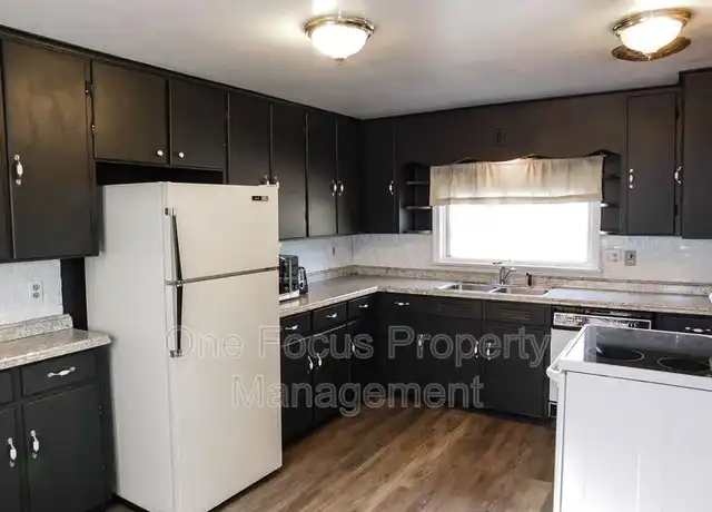 Property at 515 E 2nd Ave #3, Williamsport, PA, 17702, 2 beds, 1 bath, [object Object]