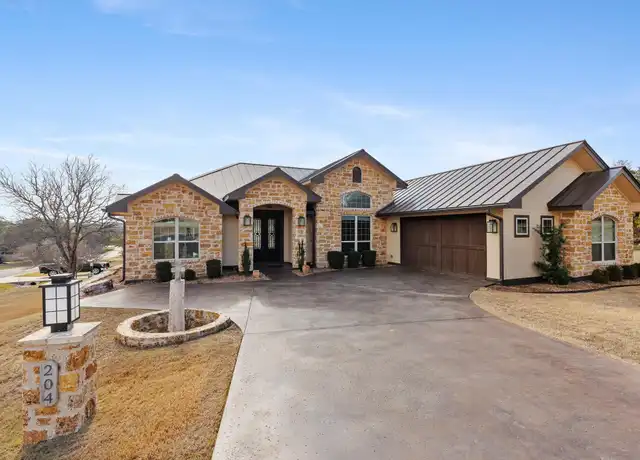 Property at 204 Cat Canyon Rd, Horseshoe Bay, TX, 78657, 3 beds, 2 baths, [object Object]