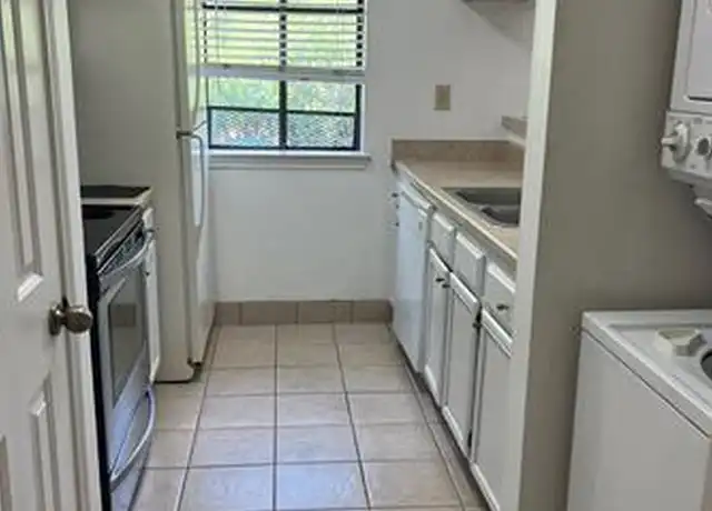 Property at 16301 Ledgemont Ln Unit 273b, Addison, TX, 75001, 1 bed, 1 bath, [object Object]