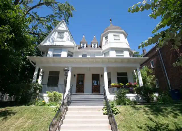 Property at 2216 E Ivanhoe Pl Unit 2, Milwaukee, WI, 53202, 4 beds, 2 baths, [object Object]