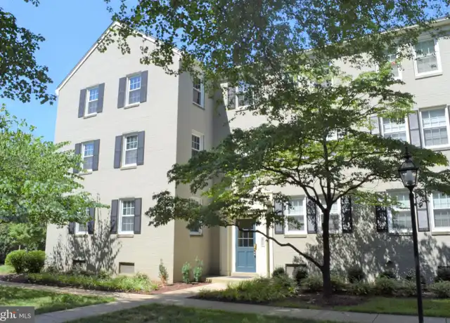 Property at 1413 Belle View Blvd Unit B2, Alexandria, VA, 22307, 2 beds, 1 bath, [object Object]