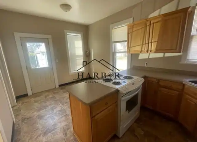 Property at 524 E Center St Unit 1, Rochester, MN, 55904, 0 beds, 1 bath, [object Object]