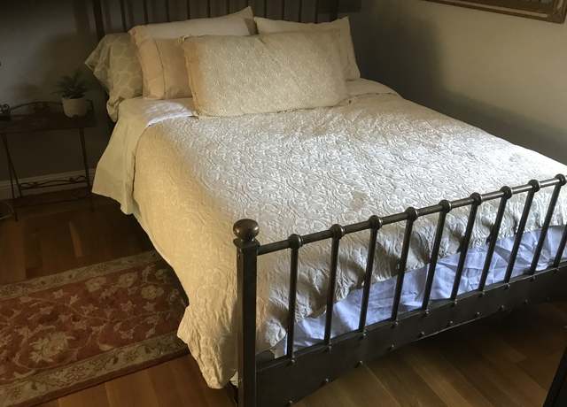 Photo of 2336 Howard Ave, San Carlos, CA 94070
