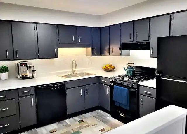 Property at Berkley Commons - 8201 Madison Ave, Indianapolis, IN, 46227, 1 bed, 1 bath, [object Object]