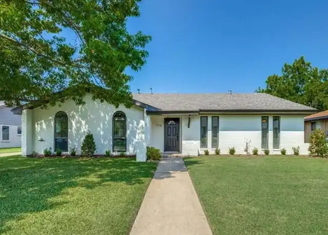 Property at 1718 Crescent Dr, Sherman, TX, 75092, 4 beds, 2.5 baths, [object Object]