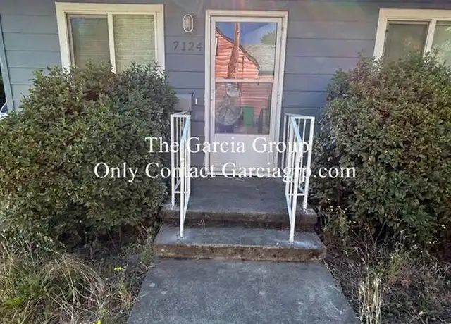Property at 7124 SE Lexington St, Portland, OR, 97206, 2 beds, 1 bath, [object Object]