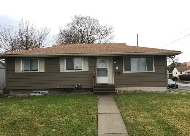 Property at 1704 E Wabash Ave Unit B, Spokane, WA, 99207, 2 beds, 1 bath, [object Object]