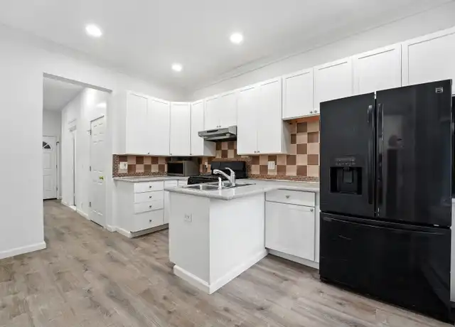 Property at 130 75th St Unit 1, North Bergen, NJ, 07047, 3 beds, 1 bath, [object Object]