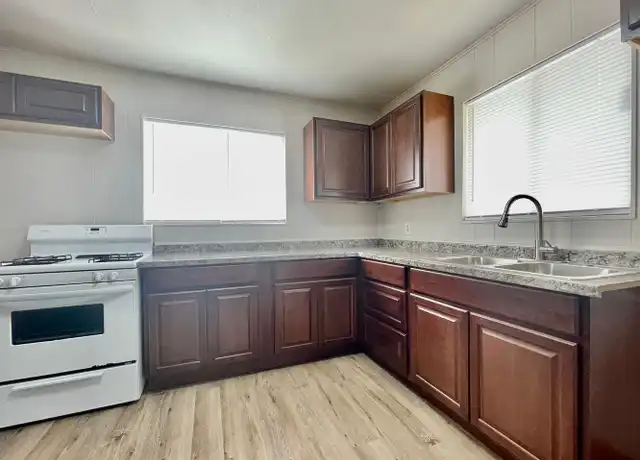 Property at Advance St, San Marcos, TX, 78666, 2 beds, 1 bath, [object Object]