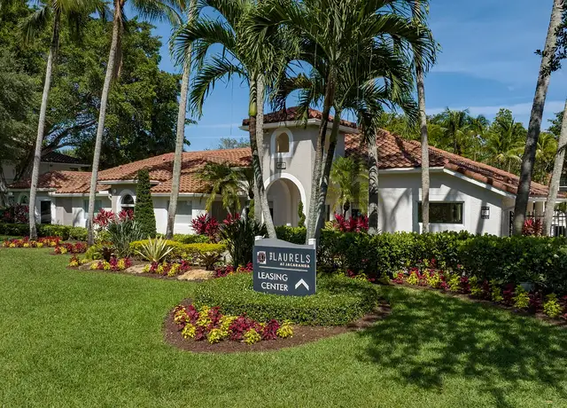 Photo of 9733 NW 7th Cir, Plantation, FL 33324