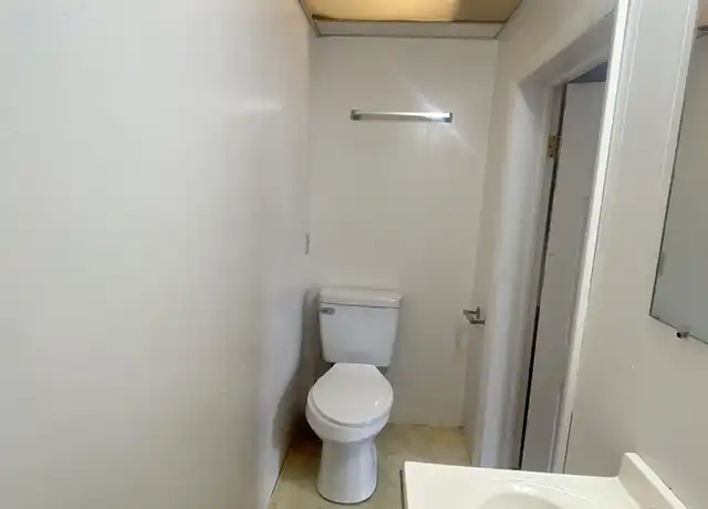Property at 458 High St Unit 19, Morgantown, WV, 26505, 1 bed, 1 bath, [object Object]
