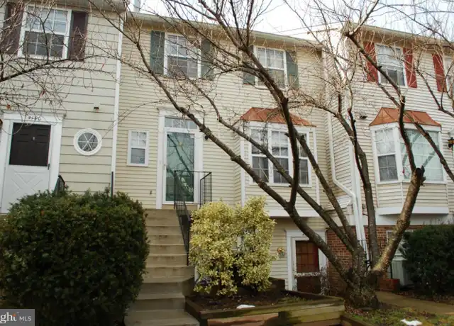 Property at 4188 Pleasant Meadow Ct Unit 103D, Chantilly, VA, 20151, 3 beds, 2.5 baths, [object Object]