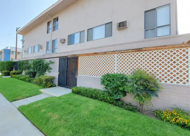 Property at 7337 Haskell Ave Unit 07, Van Nuys, CA, 91406, 1 bed, 1 bath, [object Object]