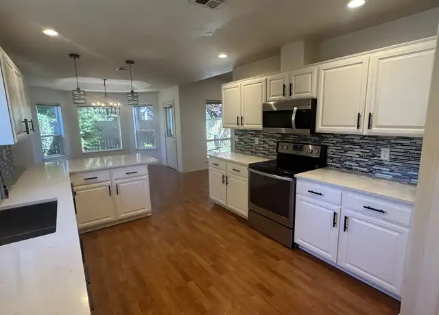 Property at 2173 Birchwood Ln, Ashland, OR, 97520, 2 beds, 2 baths, [object Object]