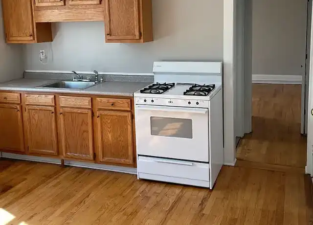 Property at Madison Apartment Homes - 357 Madison Ave SE, Grand Rapids, MI, 49503, 1 bed, 1 bath, [object Object]