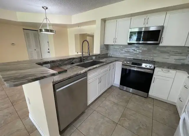 Property at Naples, FL, 34104, 2 beds, 2 baths, [object Object]