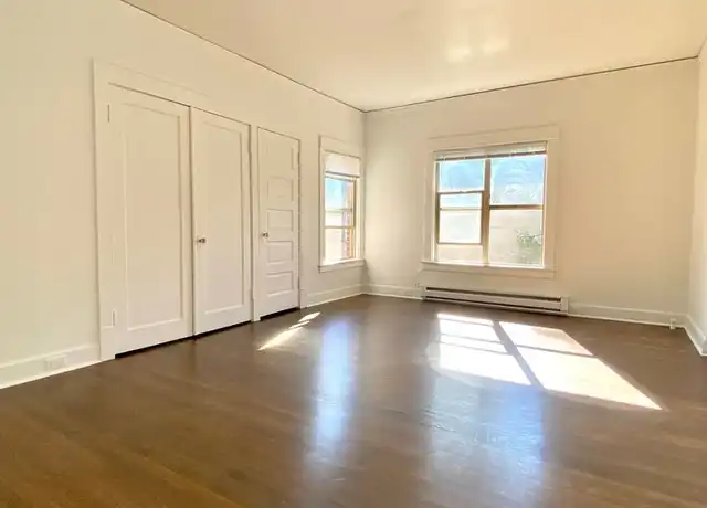 Property at 1421 2nd Ave N Unit 9, Seattle, WA, 98109, 2 beds, 1 bath, [object Object]
