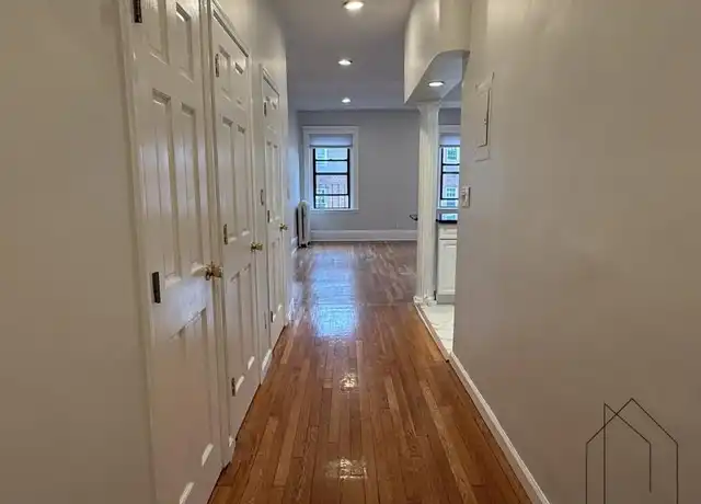Property at 30 Kilsyth Rd, Brookline, MA, 02445, 1 bed, 1 bath, [object Object]