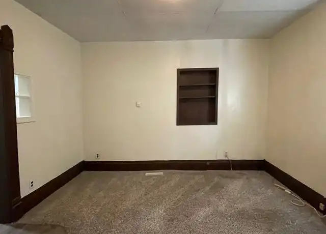 Property at 502 Neosho St #1, Emporia, KS, 66801, 1 bed, 1 bath, [object Object]