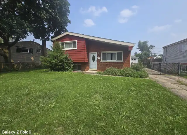 Property at 108 E Vermont St, Villa Park, IL, 60181, 4 beds, 2 baths, [object Object]